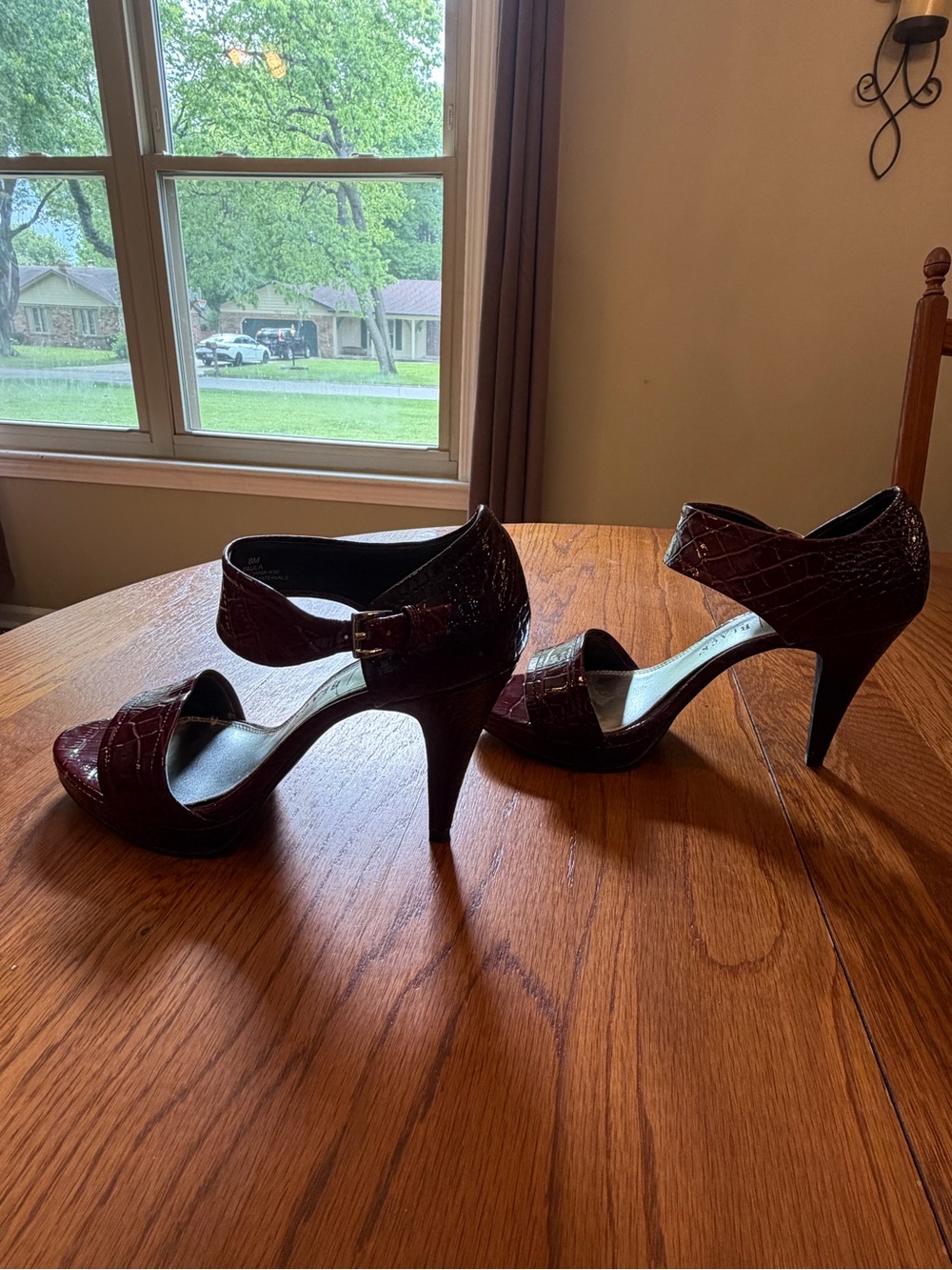 White House Black Market Burgundy Croc-Embossed Strappy High Heels - Picture 3 of 6